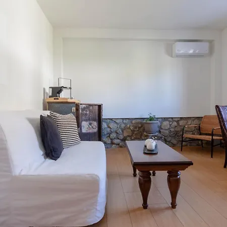 1951 Apartamento *